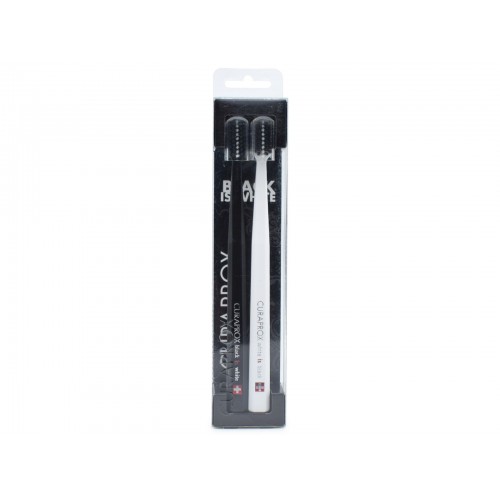 Curaprox Promo Black is White & White is Black Οδοντόβουρτσα για λευκά δόντια 2 τεμάχια Curaprox Promo Black is White & White is Black Οδοντόβουρτσα για λευκά δόντια 2 τεμάχια