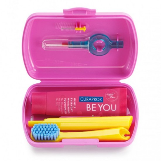 Curaprox Travel Set Στοματικής Υγιεινής Ταξιδίου με Οδοντόκρεμα 10ml & Οδοντόβουρτσα Πτυσσόμενη & Μεσοδόντιο Βουρτσάκι Καθαρισμού & Κουτί Μεταφοράς Ροζ 1τμχ Curaprox Travel Set Στοματικής Υγιεινής Ταξιδίου με Οδοντόκρεμα 10ml & Οδοντόβουρτσα Πτυσσόμενη & Μεσοδόντιο Βουρτσάκι Καθαρισμού & Κουτί Μεταφοράς Ροζ 1τμχ