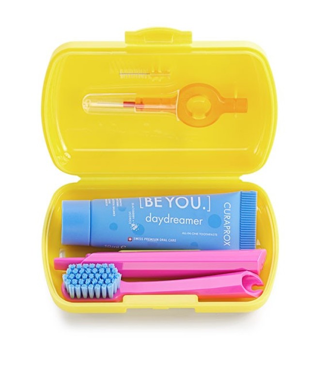 Curaprox Travel Set, Κίτρινο Χρώμα Ταξιδιωτικό Σετ Στοματικής Υγιεινής
